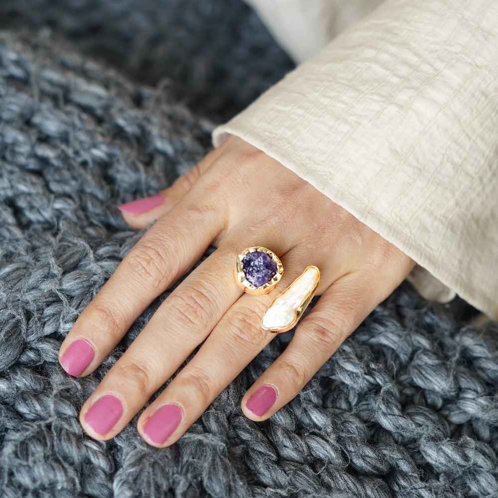 The Aria Lustre Baroque & Amethyst