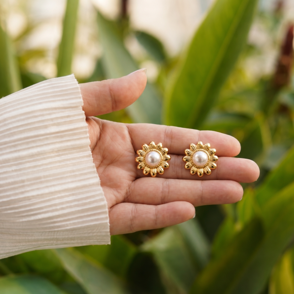 Sunlit Bloom Studs
