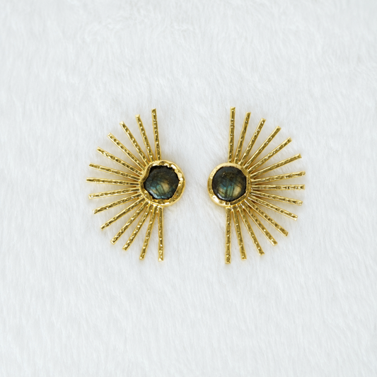 Aura Fan Studs